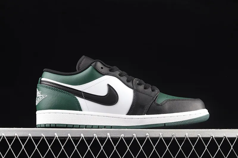 All categories Air Jordan Jordan series basketball shoes Air Jordan 1 Low G version pure original Air Jordan 1 Low AJ1 Joe 1 black and white green low-top cultural basketball shoes 553558-371